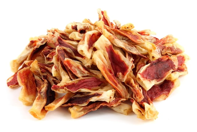 Nekko Przysmak dla psów Bielone ucho królika z kaczką 500g