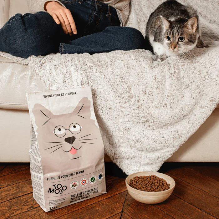 Tomojo z owadami 2,5kg - sucha karma dla kotów seniorów